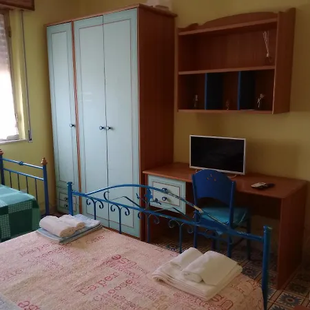 Jasmine House, Viale Kennedy, Сasa de vacaciones